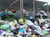 В свердловских городах и поселках перестали вывозить твердые коммунальные отходы