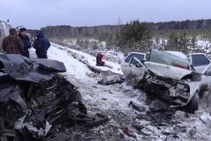 На автодороге Николо Павловск - Алапаевск погибла женщина и ранен ребенок