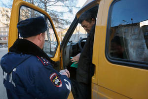 Сотрудники Госавтоинспекции провели очередной рейд по выявлению нарушений водителями пассажирского транспорта