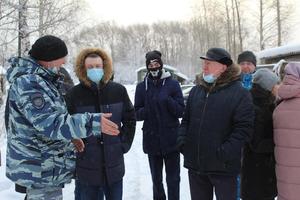 В Нижнем Тагиле представители Общественного совета при полиции в компании студентов посетили кинологический центр