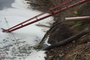 В Пригороде Нижнего Тагила агрокомплекс загрязняет землю