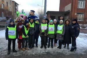 В преддверии школьных каникул инспекторы ГИБДД напоминают детям и родителям о правилах безопасности на дорогах