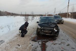 Сотрудники ГИБДД г. Нижний Тагил разбираются в обстоятельствах ДТП, в результате которого получили травмы два пассажира, в том числе несовершеннолетний ребенок.