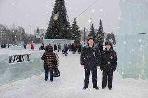 В полиции Нижнего Тагила за время новогодних праздников зарегистрировано более 2000 сообщений о преступлениях, происшествиях и правонарушениях