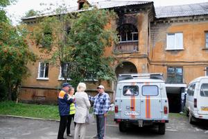 В Нижнем Тагиле прошел очередной рейд по установке дымовых пожарных извещателей для обеспечения безопасности многодетных семей