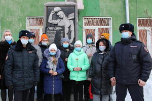 В Нижнем Тагиле сотрудники полиции рассказали учащимся о ветеранах ОВД, воевавших за Родину во время Великой Отечественной войны