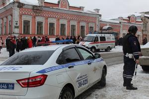 Полиция совместно с ФСБ в Нижнем Тагиле вычислили и задержали студента-лжеминера. Возбуждено уголовное дело