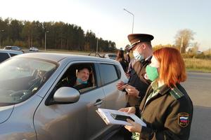 Сотрудники ГИБДД и Федеральной службы судебных приставов города Нижнего Тагила провели профилактическое мероприятие &quot;Узнай свои долги&quot;