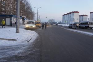 На Уральском проспекте водитель сбила пешехода на пешеходном переходе, Госавтоиснпекция рекомендует участникам дорожного движения быть особенно внимательными в местах расположения переходов.