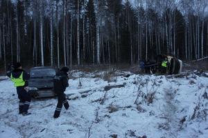 На 156 километре автодороги Екатеринбург-Серов в результате столкновение опрокинулась ГАЗель, ранены три пассажира