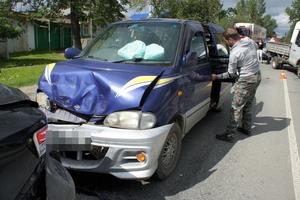 В столкновении четырех автомашин в селе Николо Павловское травмированы два пассажира, в том числе один подросток 16 лет