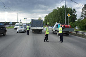 Водитель &quot;ВАЗ-2131&quot; получил травму в столкновении на автодороге &quot;Южный подъезд к городу Нижний Тагил&quot;