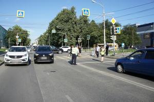 На перекрестке улиц Карла Маркса - Красноармейская водитель автомашины &quot;Тойота РАВ 4&quot; сбил ребенка