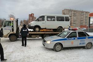 Сотрудники Госавтоинспекции продолжают выявлять нарушителей среди водителей пассажирского автотранспорта.  