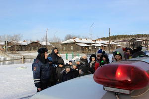 Сотрудники Госавтоинспекции провели День безопасности в Пригородном районе города Нижний Тагил.