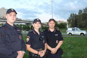 В Нижнем Тагиле сотрудники полиции спасли тонущую в реке пожилую женщину