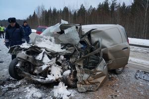 Под Нижним Тагилом лобовая авария унесла две жизни