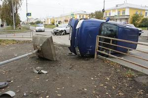 На Вагонке после ДТП на пешехода упал светофор