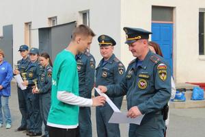 В НИЖНЕМ ТАГИЛЕ ПРОШЛИ ГОРОДСКИЕ СОРЕВНОВАНИЯ ПО ПОЖАРНО-СПАСАТЕЛЬНОМУ СПОРТУ СРЕДИ УЧАЩИХСЯ ШКОЛ